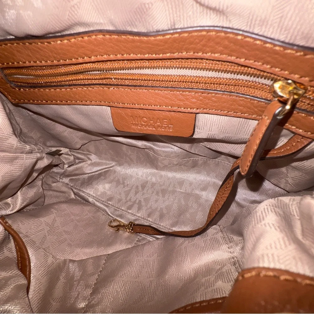 Michael Kors Camden Luggage Brown Leather Medium Drawstring Satchel